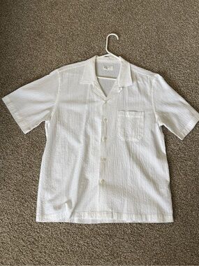 Men's White Short-Sleeve Textured Camp Shirt